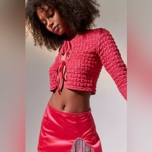 UO Sylvie Bubble Knit Tie-Front Top Pink Large